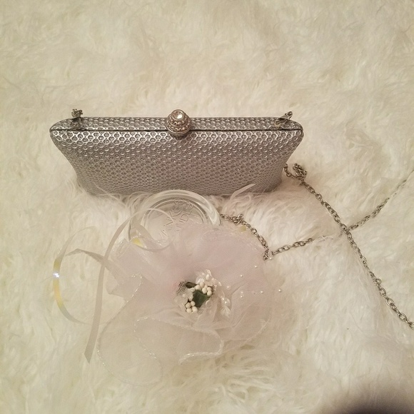 Handbags - 💲 Sold💲Small silver bag perfect for wedding